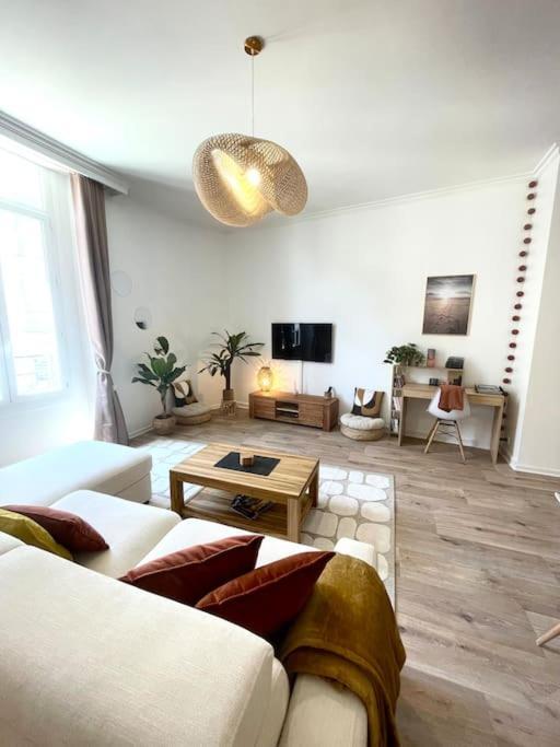 Appartement L'Echappee Chic Au Coeur De Valence à Valence  Extérieur photo