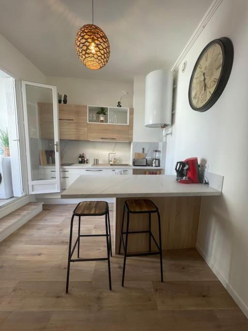 Appartement L'Echappee Chic Au Coeur De Valence à Valence  Extérieur photo
