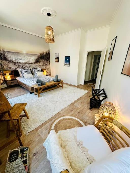 Appartement L'Echappee Chic Au Coeur De Valence à Valence  Extérieur photo