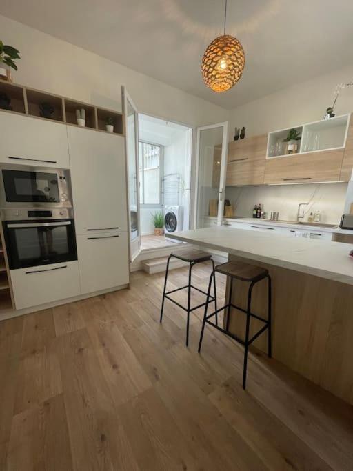 Appartement L'Echappee Chic Au Coeur De Valence à Valence  Extérieur photo